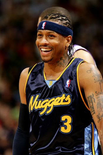 这些明星，两边死对头的球衣都有……（这些明星，把宿敌双方的球衣都集齐了）