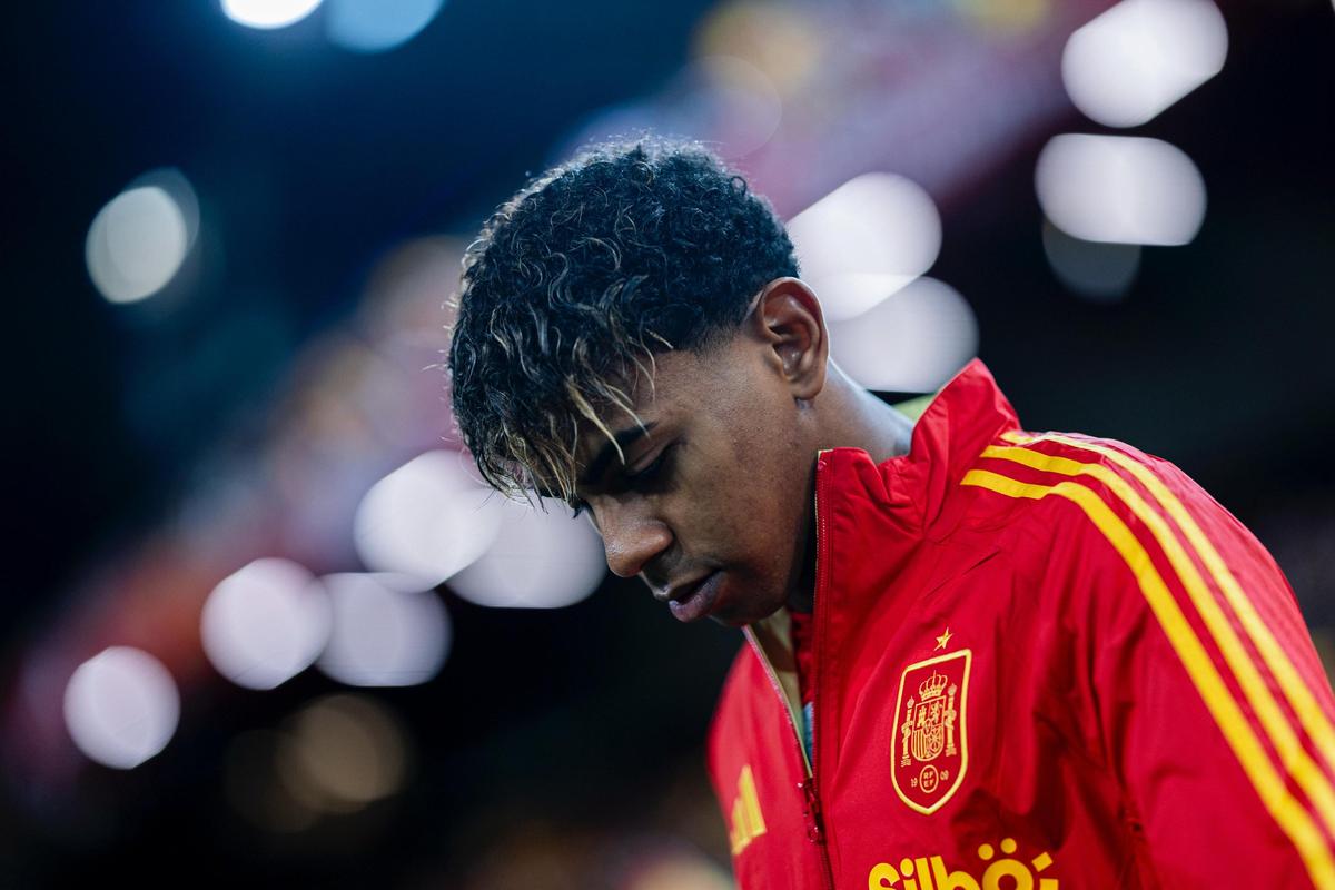 TA：切尔西现在无意引进门将，还拒绝了对约恩森的报价（TA：切尔西暂无引进门将计划，已回绝针对约恩森的报价）